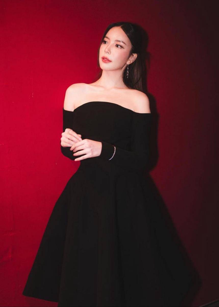 Mook Worranit Thawornwong (instagram.com/mookworranit)