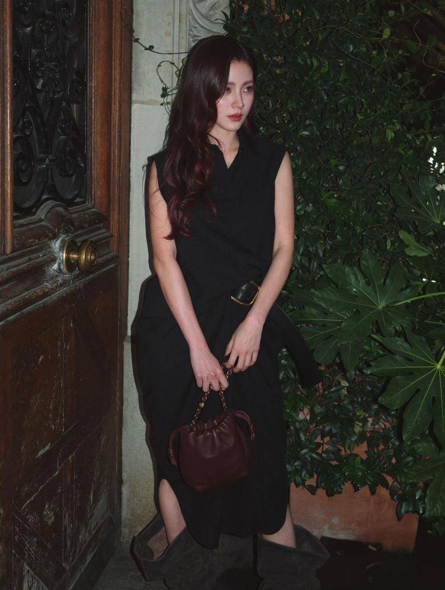 Baifern Pimchanok Leuvisadpaibul (instagram.com/baifernbah)