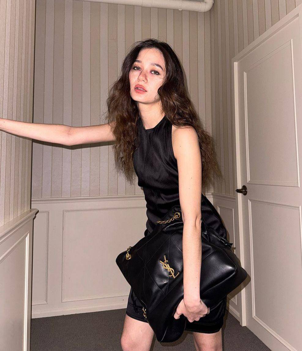 Violette Wautier (instagram.com/violettewautier)