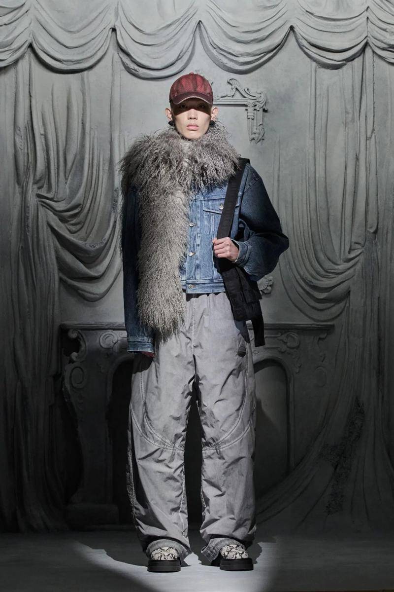 Alexander Wang Resort 2025 lookbook (instagram.com/alexanderwangny)
