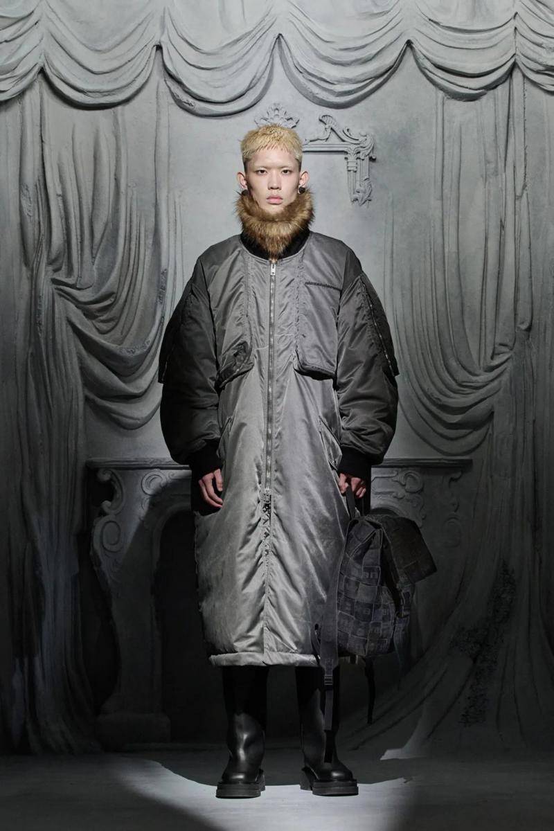 Alexander Wang Resort 2025 lookbook (instagram.com/alexanderwangny)