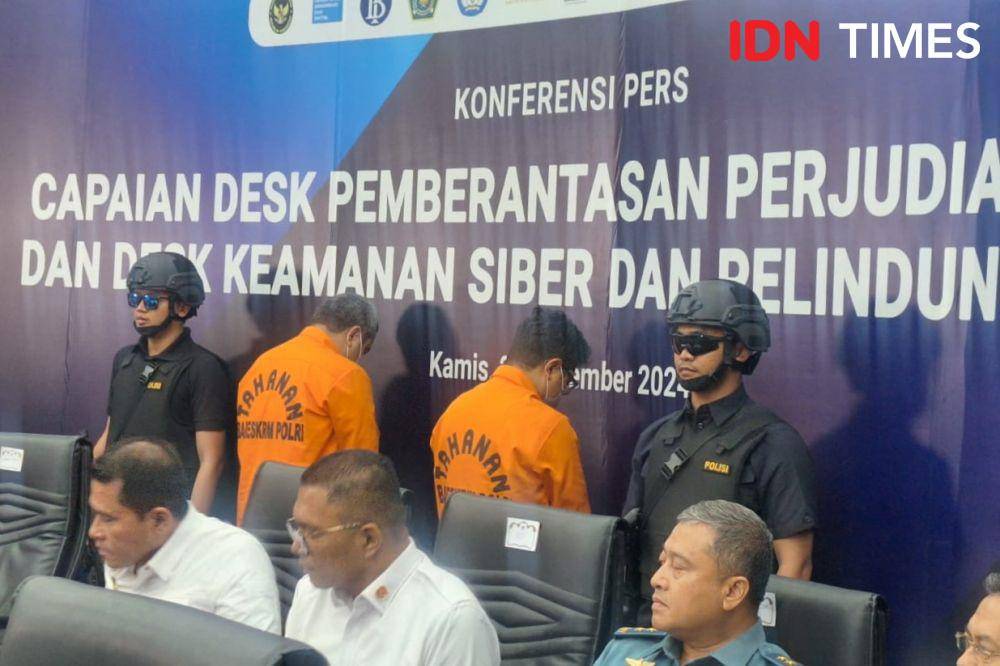 Konferensi pers sejumlah menteri terkait judi online di Kementerian Komdigi, Jakarta Pusat (IDN Times/Lia Hutasoit)