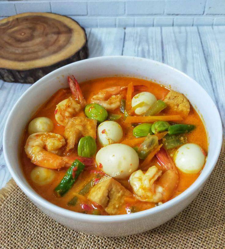Sayur Lodeh Telur Puyuh (https://id.pinterest.com/resepmamiku/)