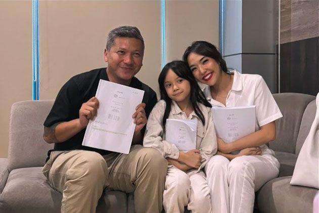 7 Potret Gading, Gempi, dan Gisel Main Film Bareng, Tetap Kompak!