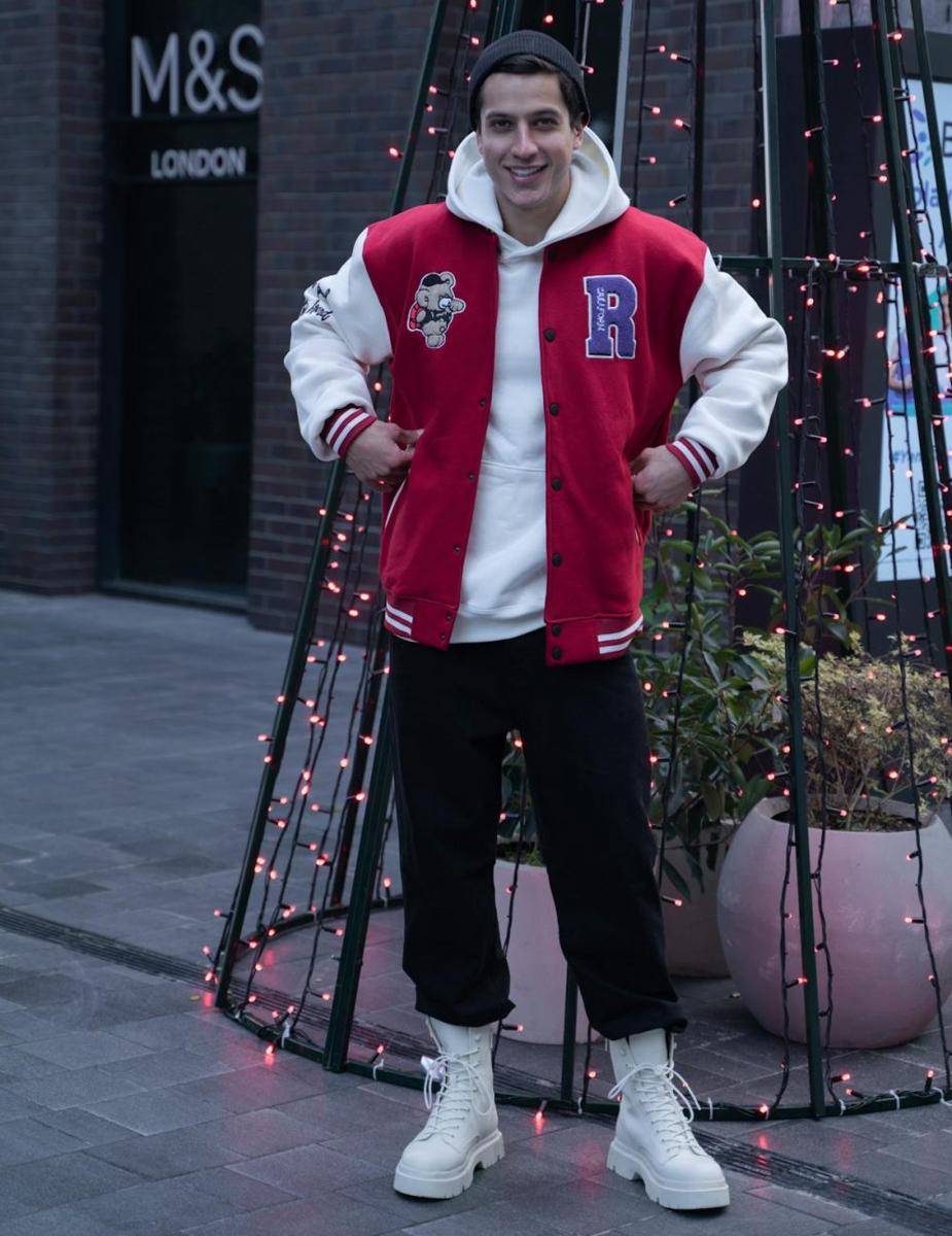 mix and match varsity jacket (pexels.com/Farhad Irani)
