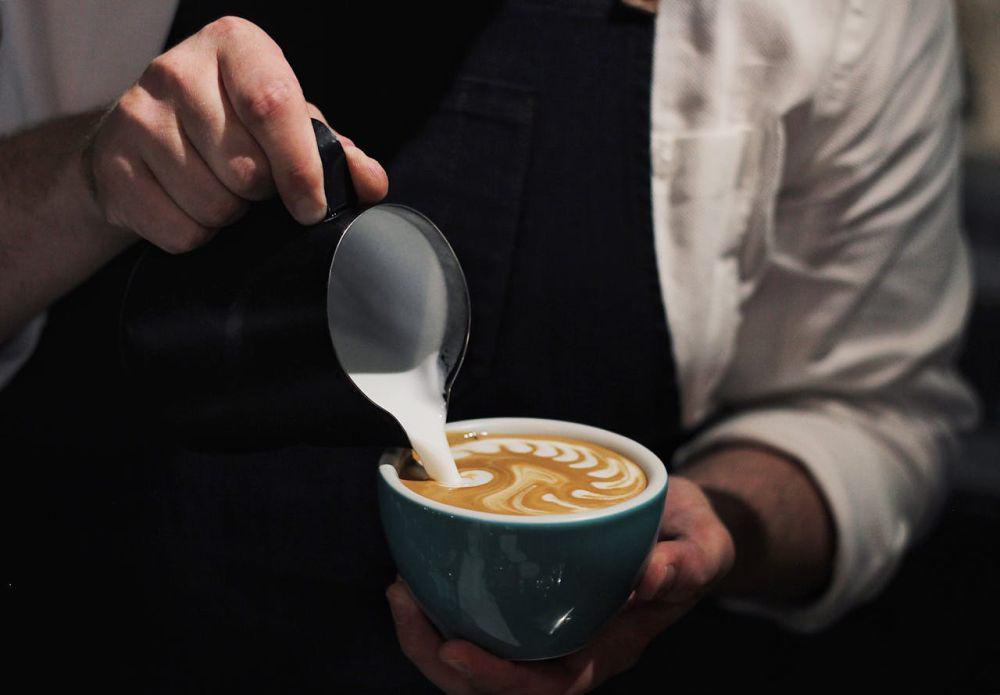 Bongkar 4 Resep Kopi Ala Tomoro Coffee, Wajib Kamu Coba!