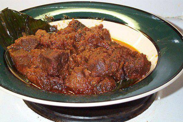 ilustrasi rendang sapi (commons.wikimedia.org/Stu Spivack)