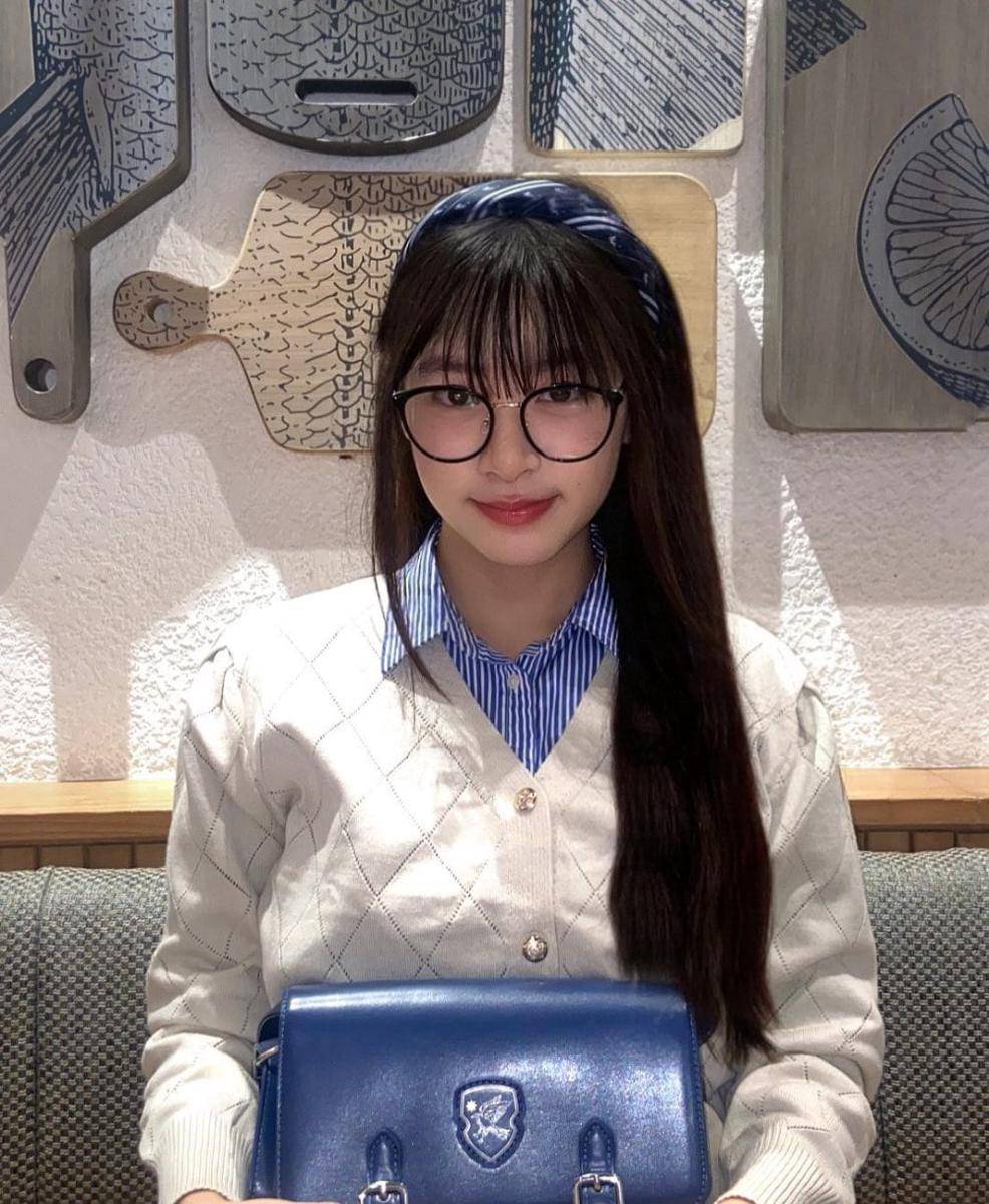 Lily JKT48 (instagram.com/jkt48.lily)