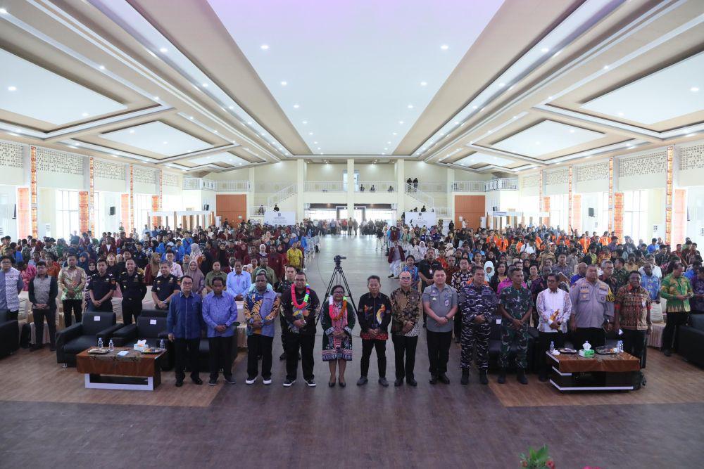 Wamendagri Dorong Setiap Provinsi di Papua Punya Perguruan Tinggi