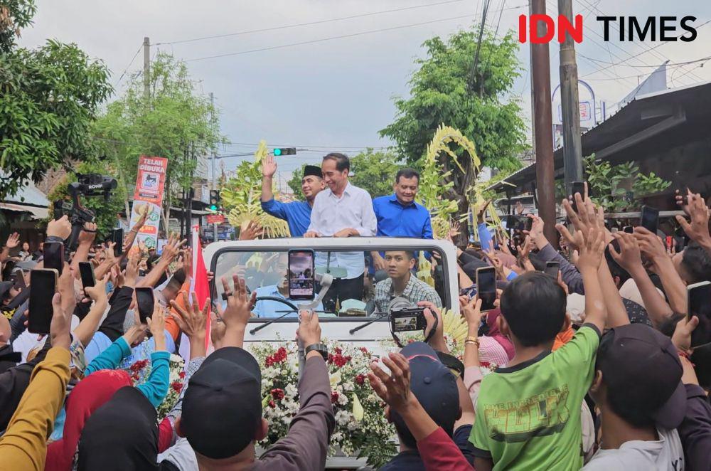 Coblosan Kian Dekat, Gus Yasin Ziarah ke Makam Kakeknya di Sarang Rembang
