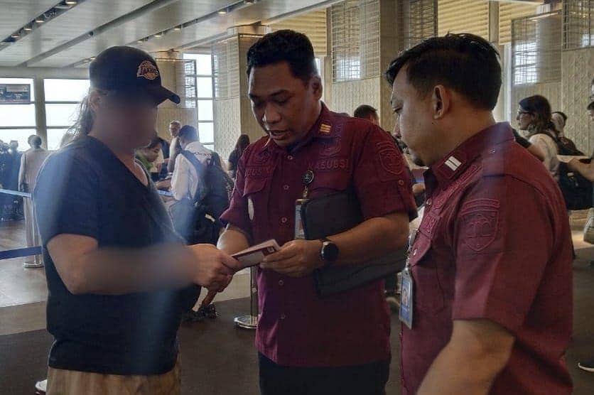 WN Rusia Dideportasi Karena Tak Bayar Tagihan Rumah Sakit