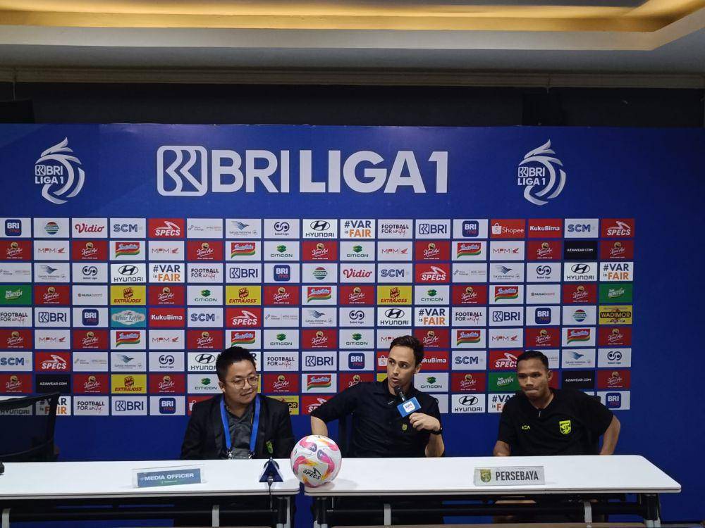 Persebaya saat after match press conference, Jumat (22/11/2024). (Dok. Istimewa)