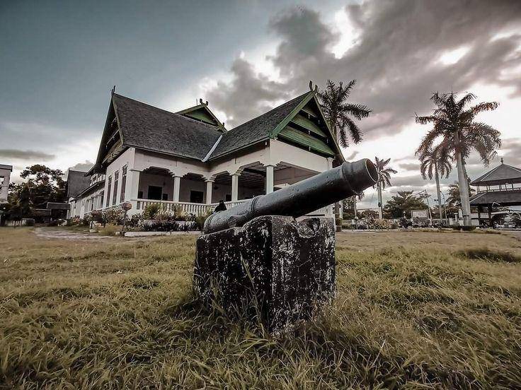Penampakan Museum Asi Mbojo di Bima Nusa Tenggara Barat (pinterest.com/RahmatPuja)