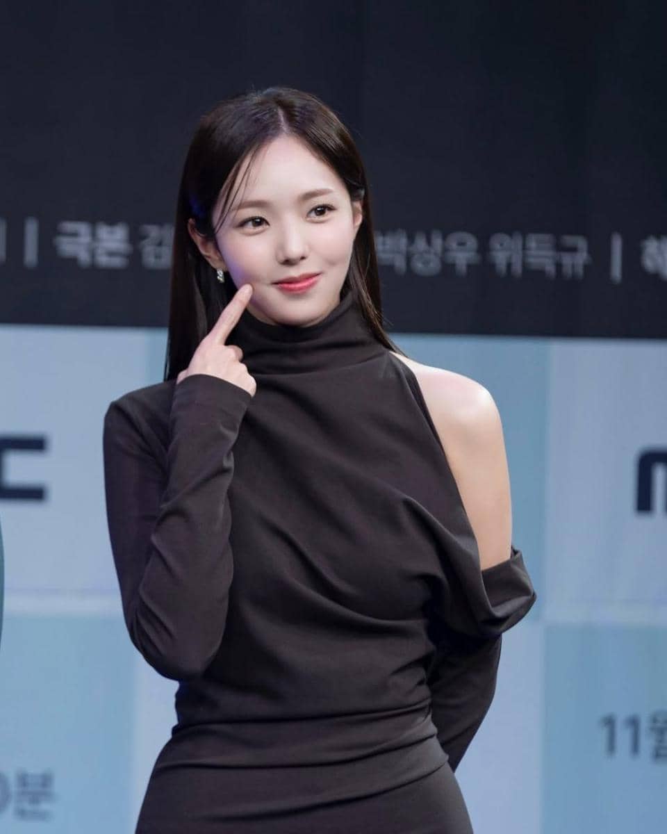 Chae Soo Bin (instagram.com/soobinms)