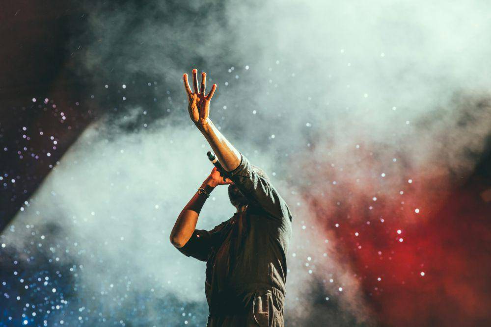 ilustrasi konser musik (unsplash.com/Austin Neill)