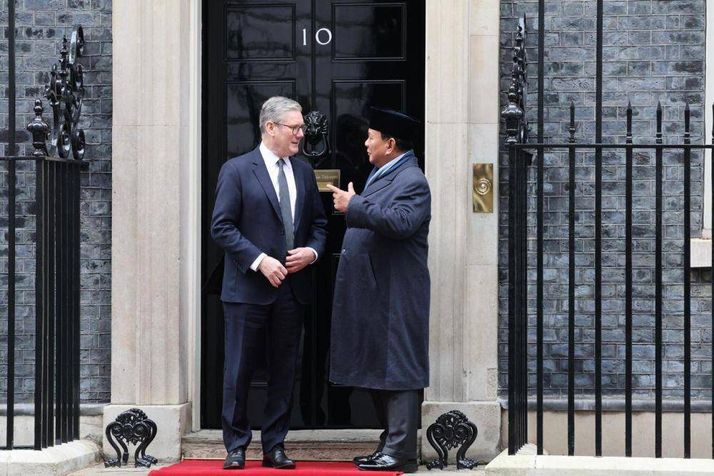 Presiden Prabowo Subianto bertemu dengan Perdana Menteri (PM) Inggris, Keir Starmer (dok. Sekretariat Presiden)