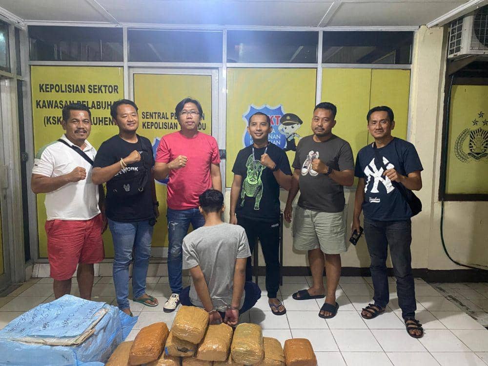 KSKP Bakauheni Gagalkan Pengiriman Paket 11 Kg Ganja, Tangkap 1 Pelaku