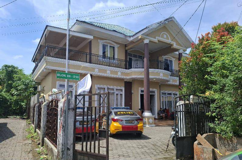 Rumah duka berada di Jalan BTN Antang Jaya Blok E/6, RT002 RW 001, Kelurahan Bitowa, Kecamatan Manggala, Kota Makassar, Sulsel / IDN Times : Darsil Yahya