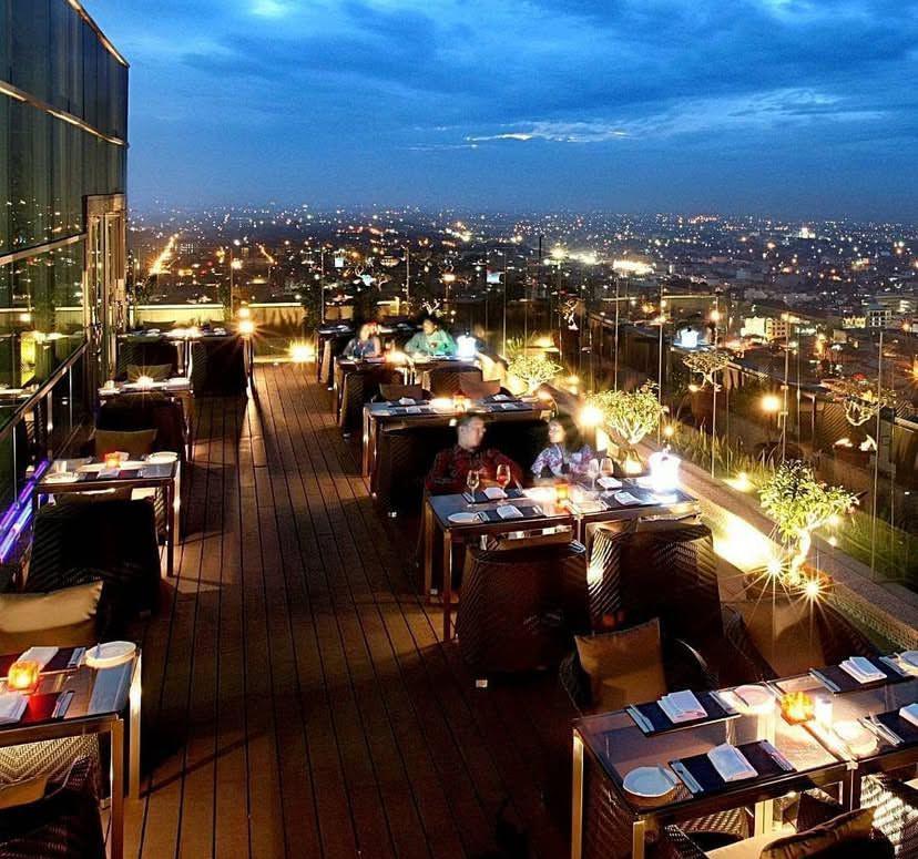 5 Tempat Nongkrong Hits Nikmati City Light  Night di Medan