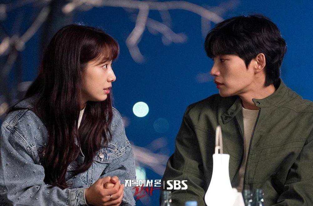 Park Shin Hye dan Kim Jae Young di drama The Judge from Hell (instagram.com/sbsdrama.official)
