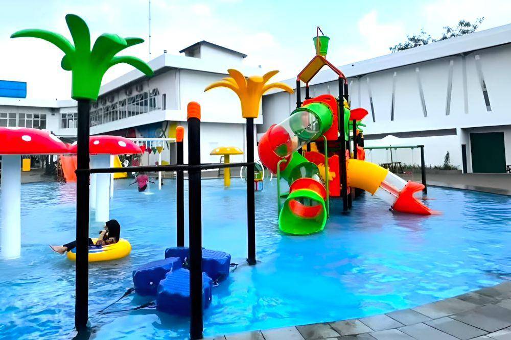 B-Space Waterplay Depok (instagram.com/bspace.gdc)