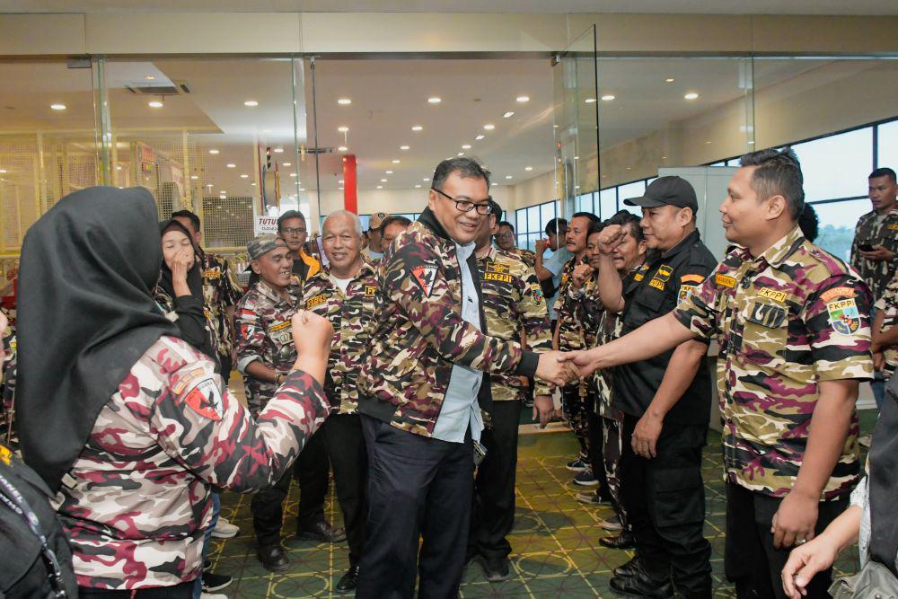 Asri Tambunan Nonton Anak Kolong Bareng Relawan Cabang 0202 KB FKPPI