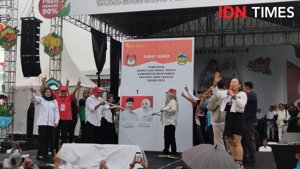 Kampanye Akbar Pasangan Sadewo - Lintarti, Ada Pasar Murah