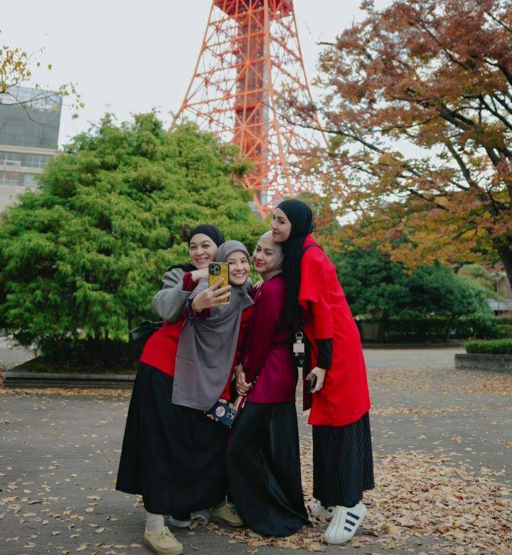momen liburan Geng RANAYU di Jepang pada November 2024 (instagram.com/ninazatulini22)