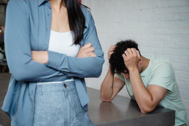 5 Red Flags yang Jadi Alarm Bahaya dalam Hubungan