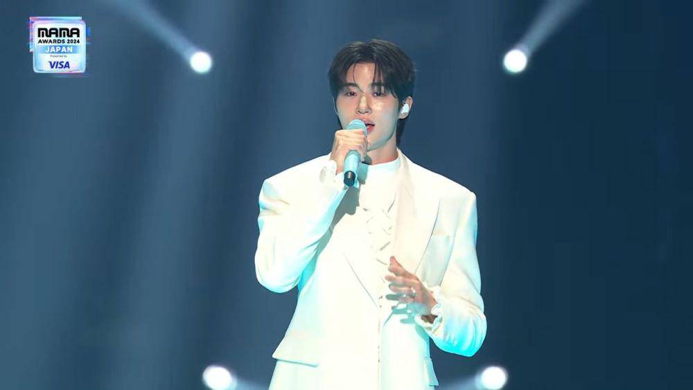 Byeon Woo Seok di MAMA Awards 2024 (YouTube.com/Mnet K-POP)