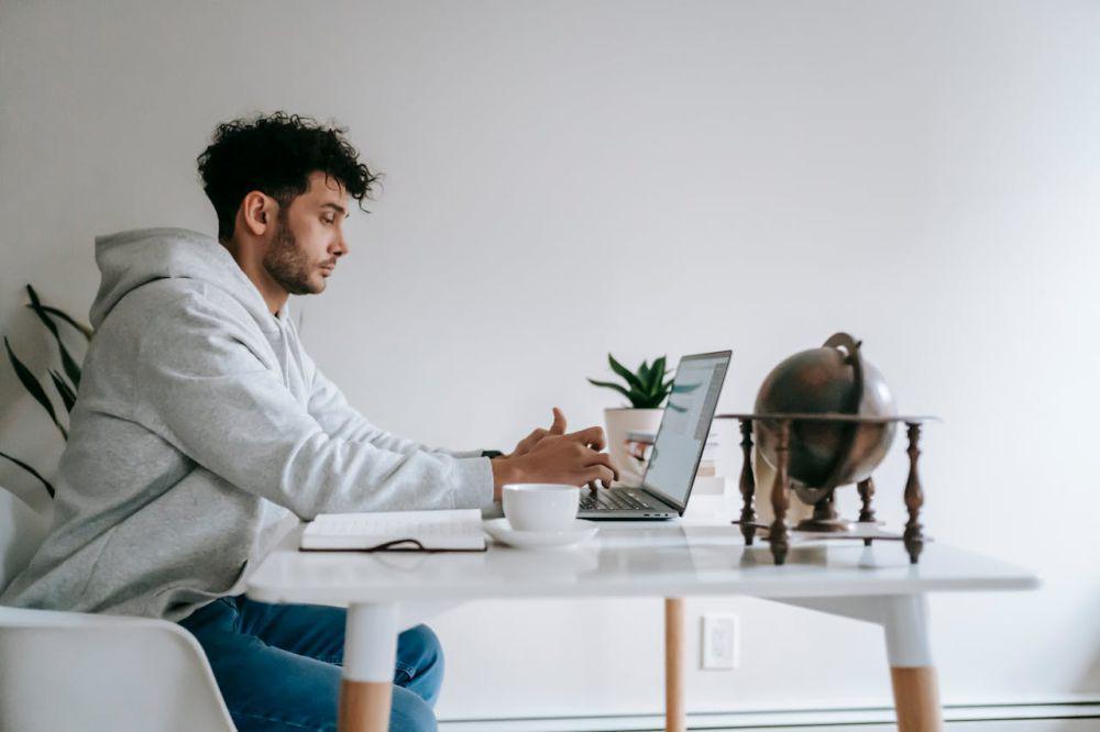 5 Tips Online Dating yang Bisa Digunakan dalam Mencari Kerja