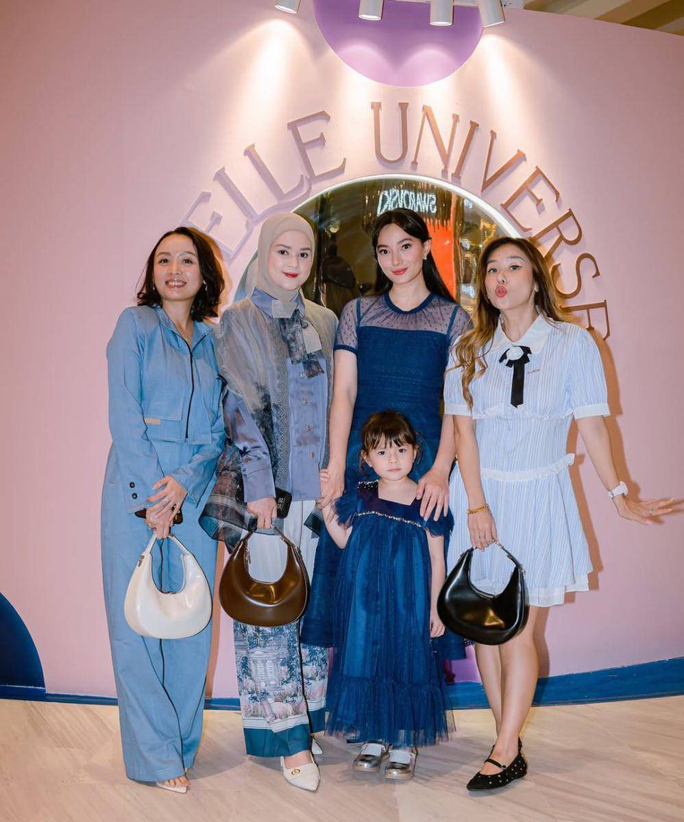 potret Asmirandah dan putri di pameran perhiasan (instagram.com/asmirandah89)