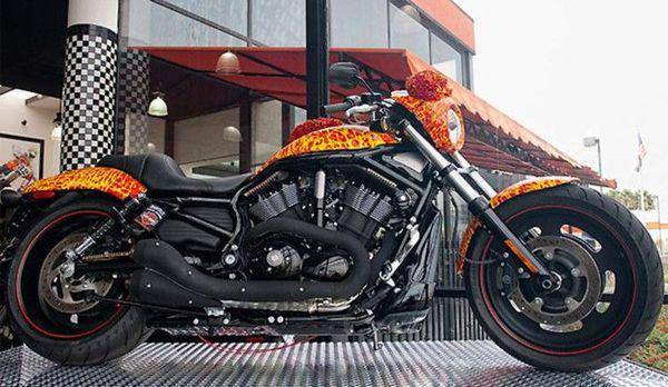 Harley-Davidson Cosmic Starship (facebook.com/qqotomotif)