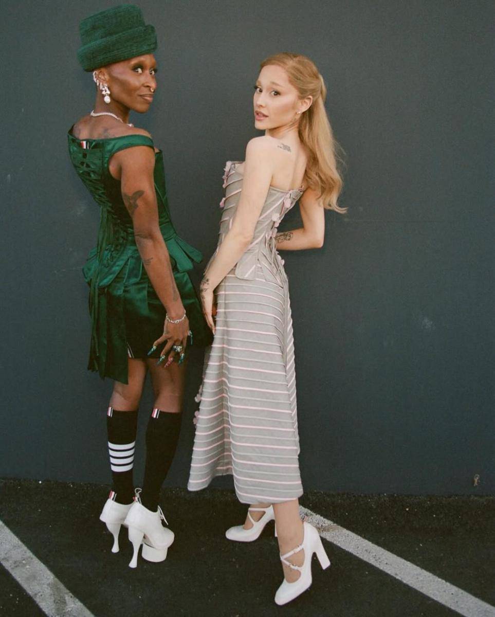 adu gaya Cynthia Erivo Vs. Ariana Grande (instagram.com/arianagrande)