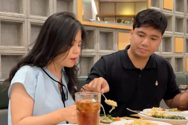 7 Potret Mesra Frans Faisal dan Kekasih, Akan Segera Lamaran!