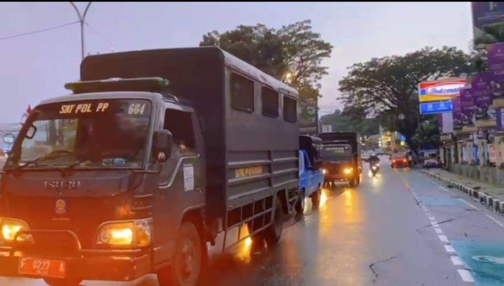 Para pengamen dan preman di Kota Bogor diamankan aparat gabungan, Sabtu (23/11/2024). (Humas Polresta Bogor).