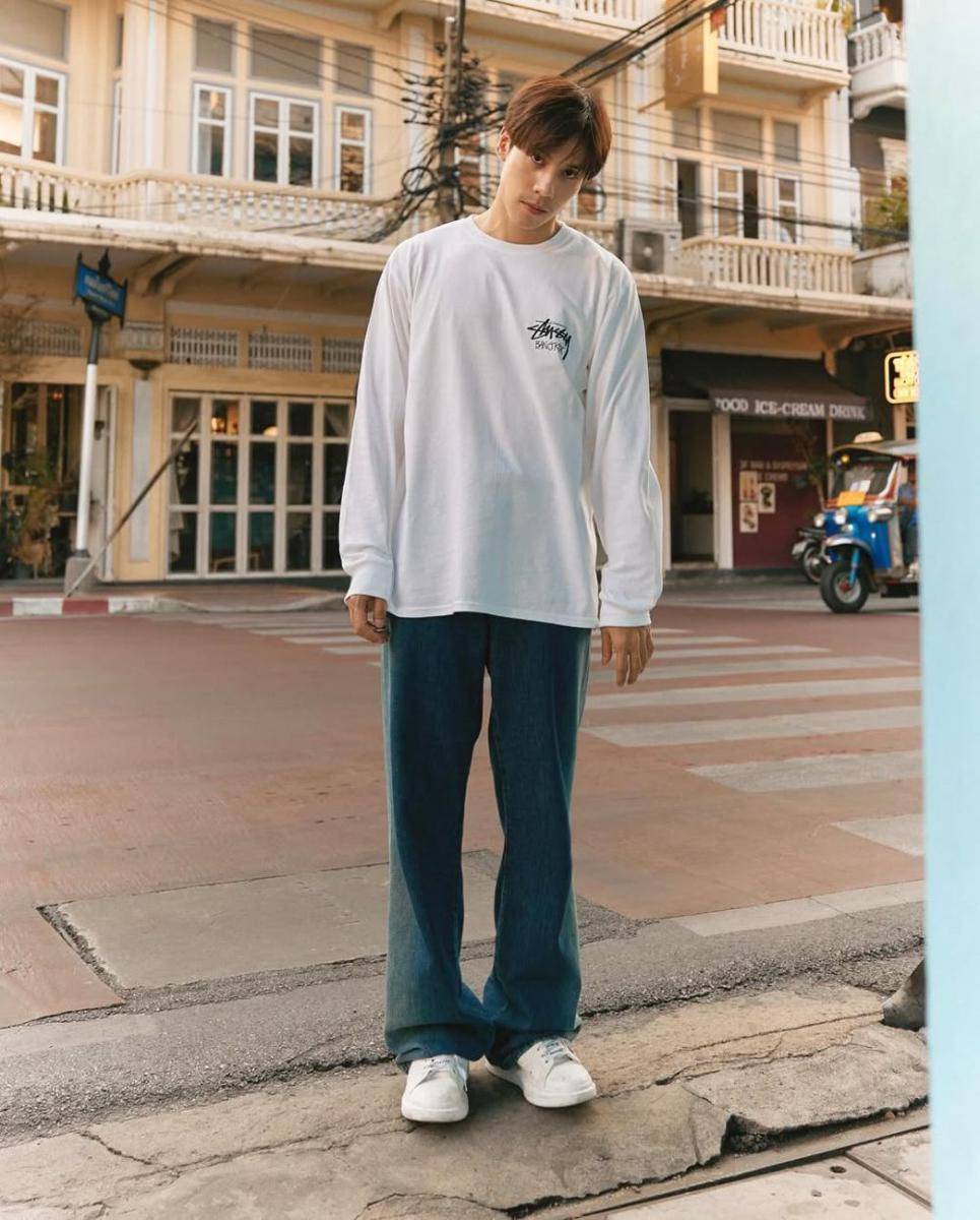 outfit minimalis ala Jes Jespipat (instagram.com/jesjpp)