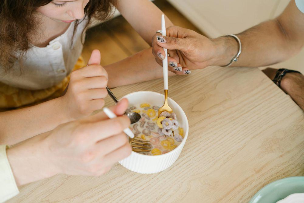 4 Cara Makan Sereal Tanpa Susu, Tak Kalah Lezat dan Bikin Kenyang