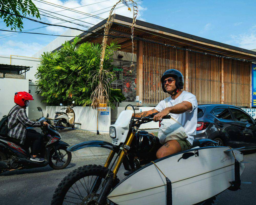 Ilustrasi sewa motor di Bali (pexels.com/Tokuo Nobuhiro)