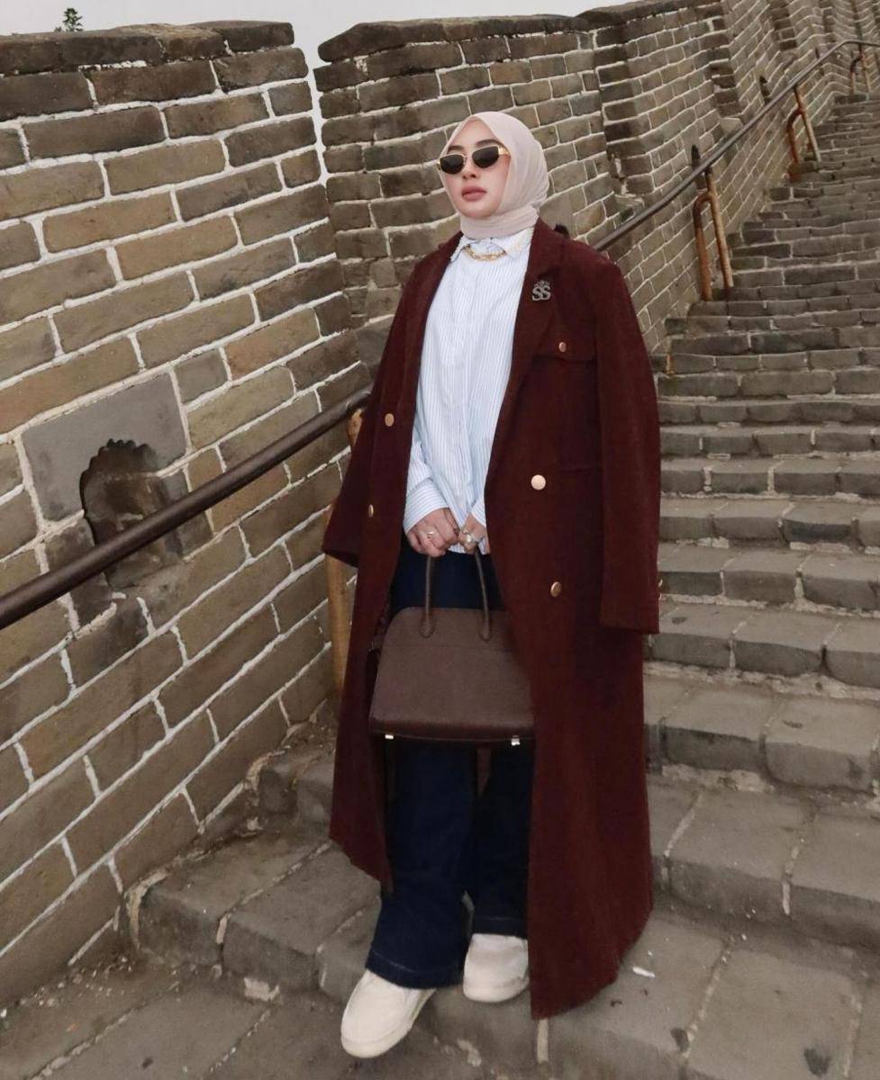 OOTD Shella Sauki (instagram.com/shellasaukiaofficial)