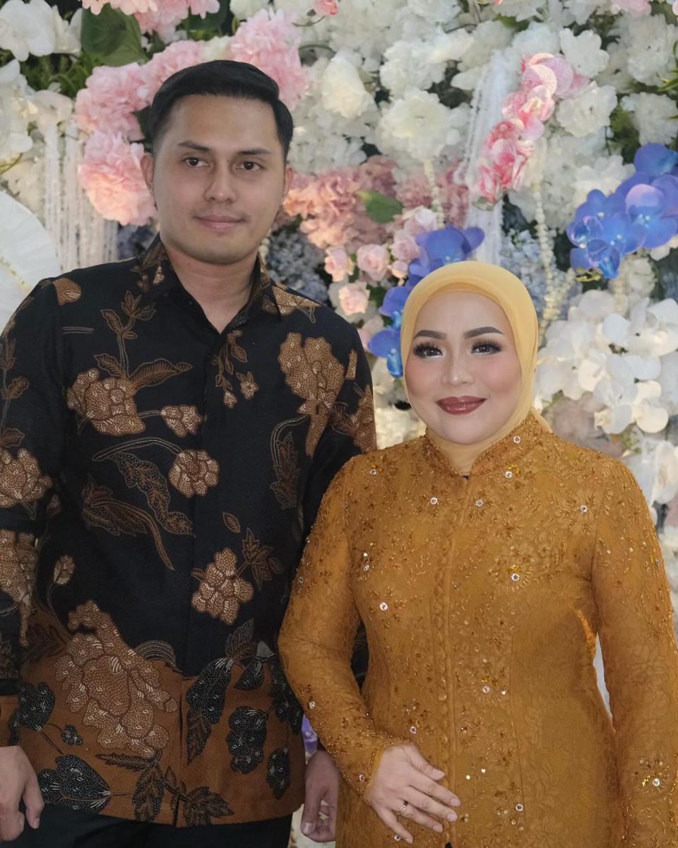 lamaran Nia anak Muzdalifah (Instagram.com/dewinurmania)