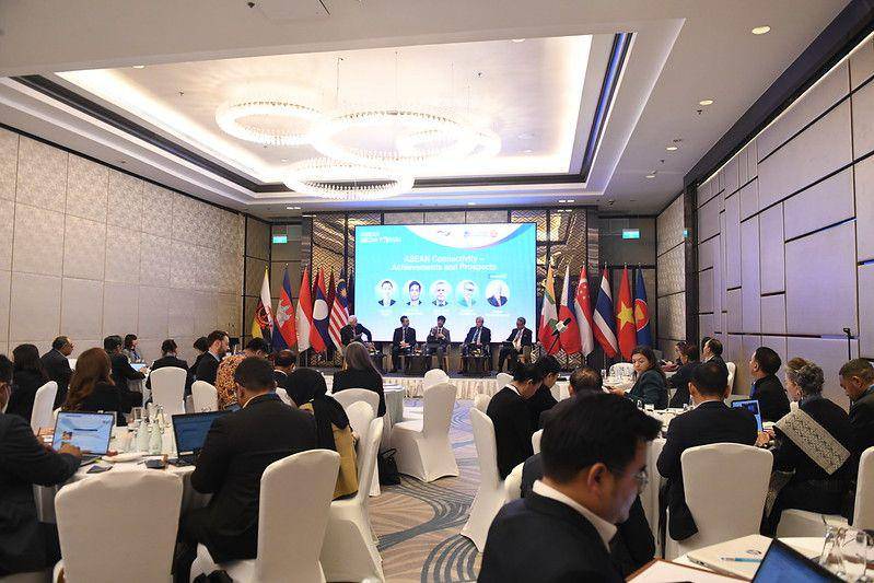 ASEAN Media Forum 2024 di Vientiane, Laos, membahas isu konektivitas kawasan sepanjang penyelenggaraan pada Senin (25/11/2024) (ASEAN Secretariat/Fitriana Valencia)