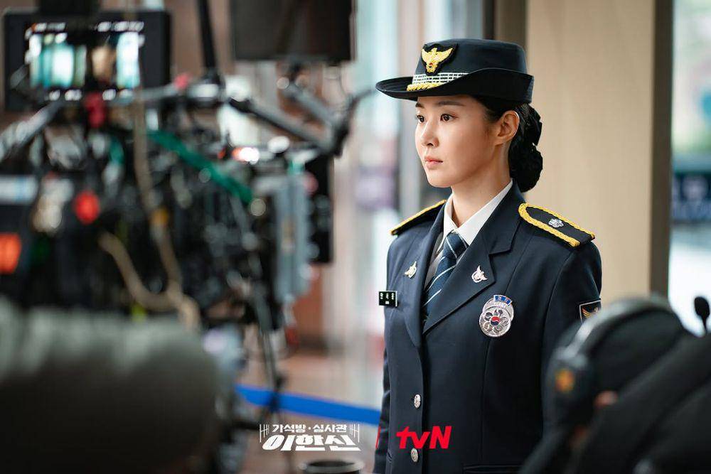 still cuts drama Parole Examiner Lee (instagram.com/tvn_drama)