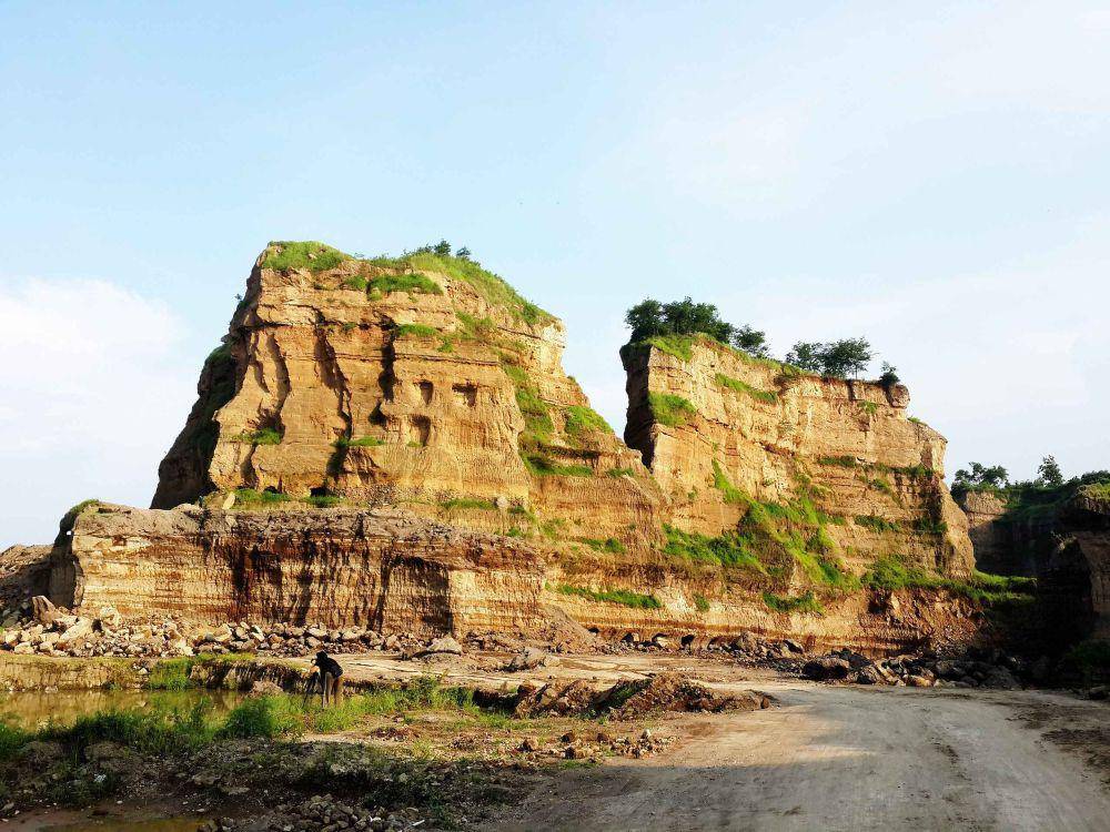 Brown Canyon Semarang (https://id.wikipedia.org/)