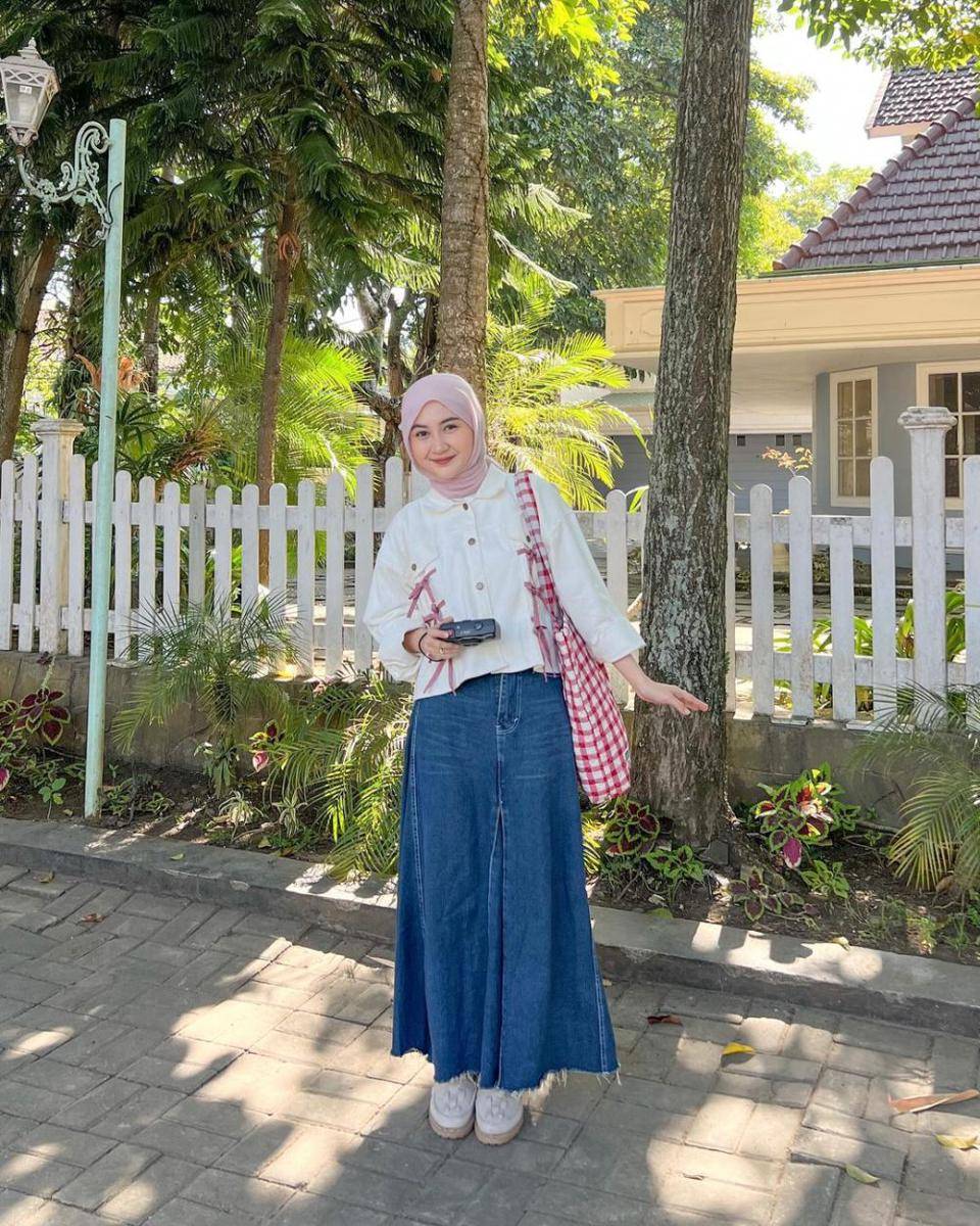 Nabila Bya (instagram.com/nabilabyaaa)