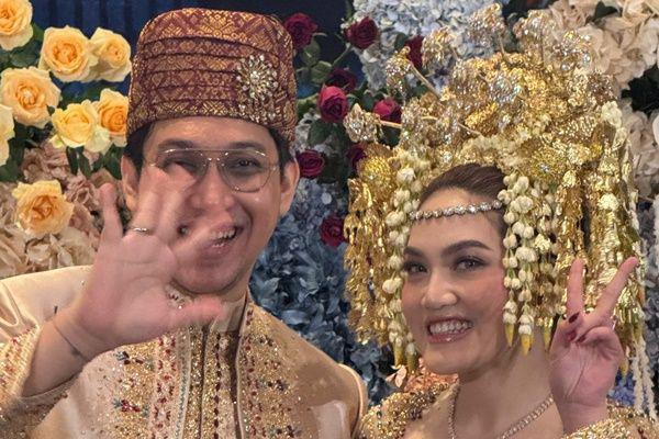 Potret Pernikahan Kedua Chacha Thaib Mantan Istri Bisma Rocket Rockers