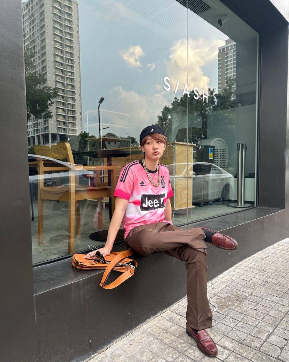 outfit hangout ala Gun Napat (instagram.com/gunnapatn)