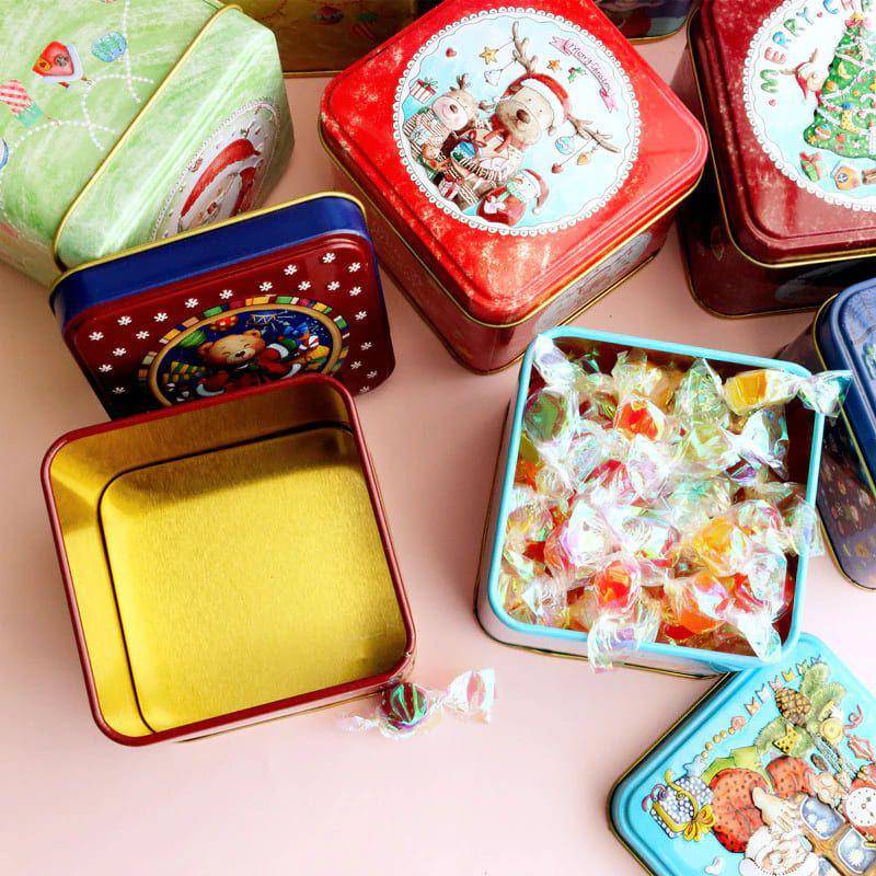 kaleng kotak vintage bertema natal (shopee.co.id/seduhpertama)