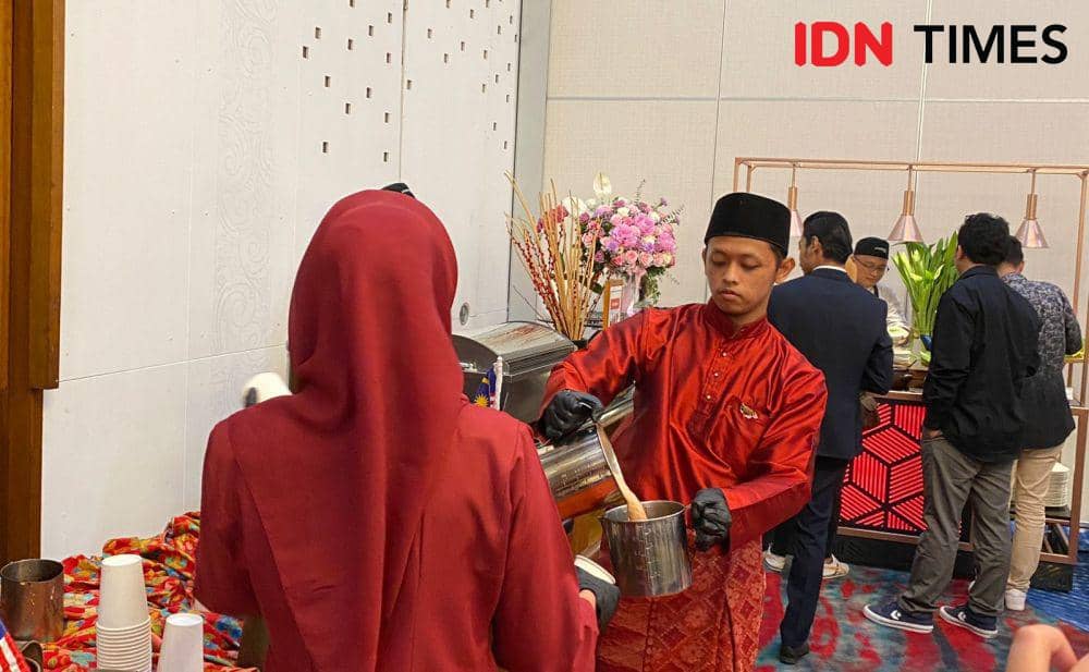 Teh tarik khas Malaysia di Malaysia Gastronomi Truly Asia Jakarta