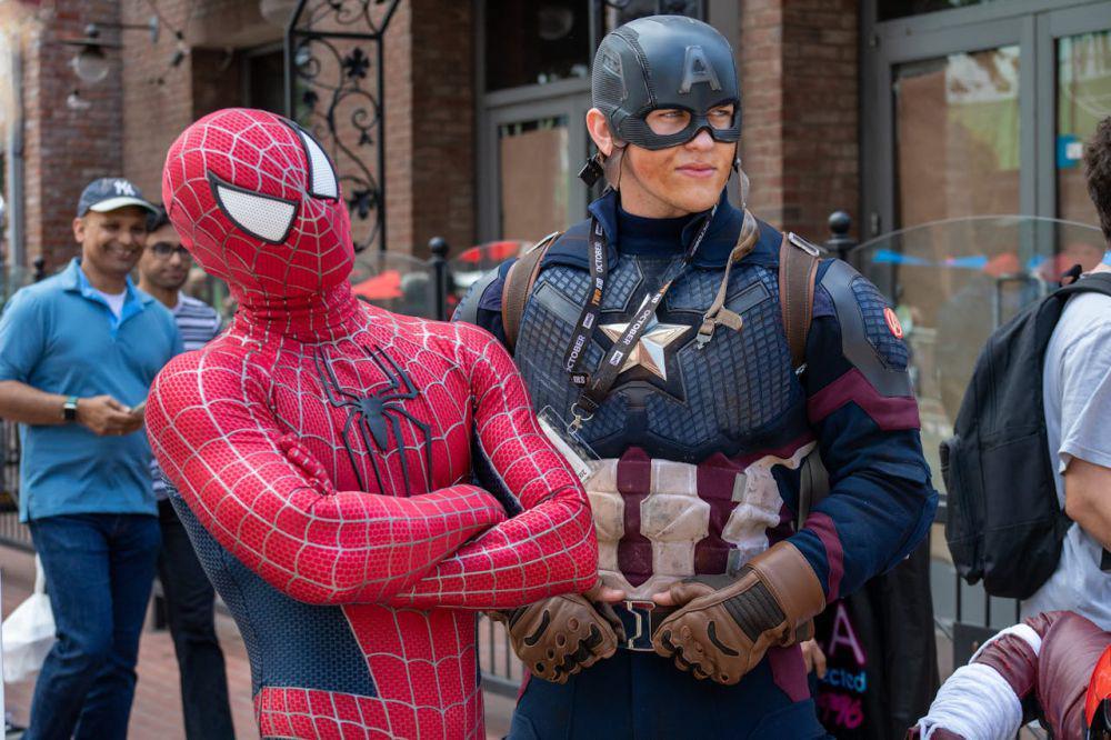Mengapa Superhero Sering Memakai Topeng?